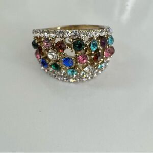 💙 NEW stunning cubic zirconia multicolored unique & stylish ring 💙